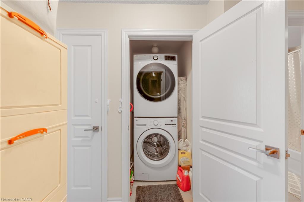 80-88 Decorso Drive Property Photo 17