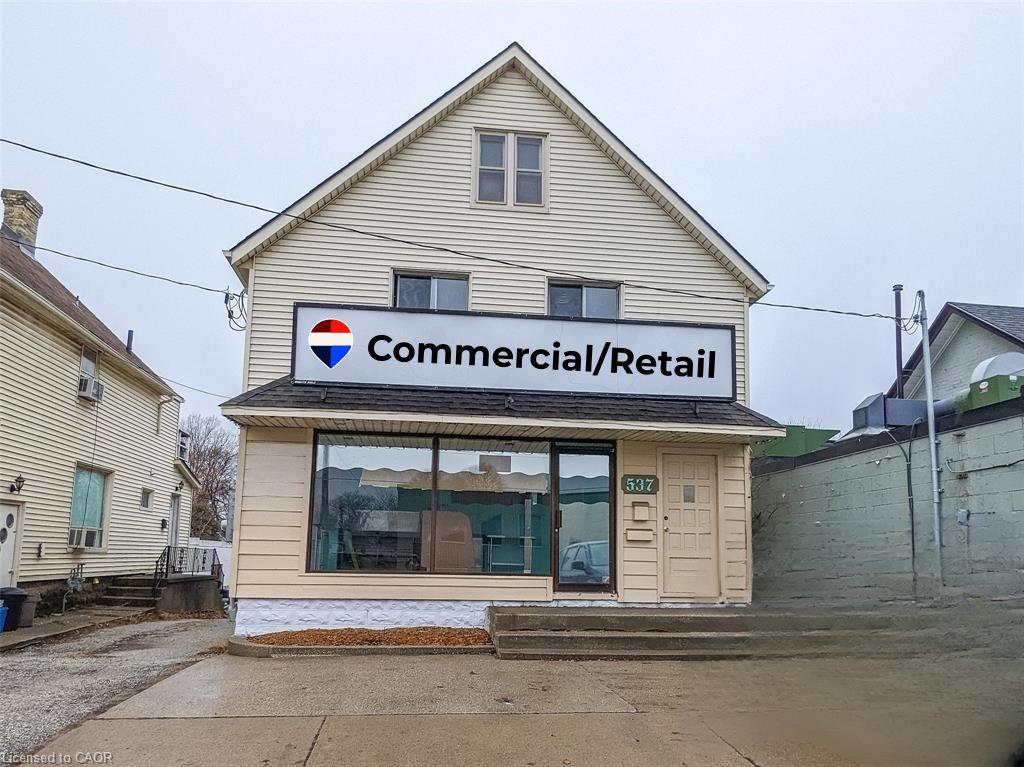 537 Christina Street N Property Photo 1