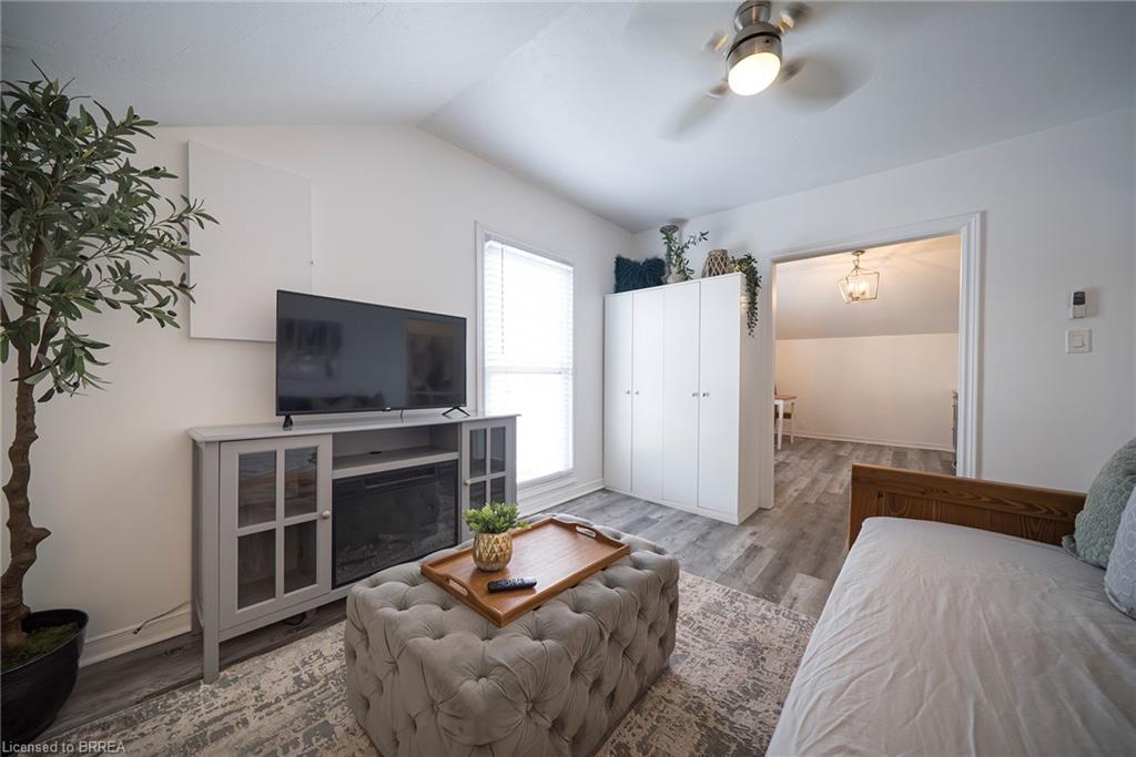 171 Drummond Street Property Photo 10