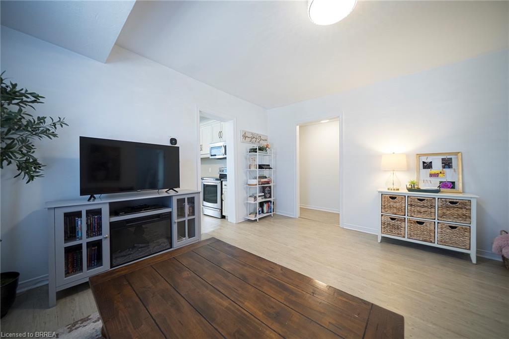 171 Drummond Street Property Photo 22