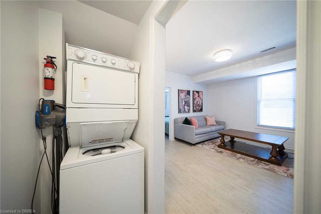 171 Drummond Street Property Photo 23