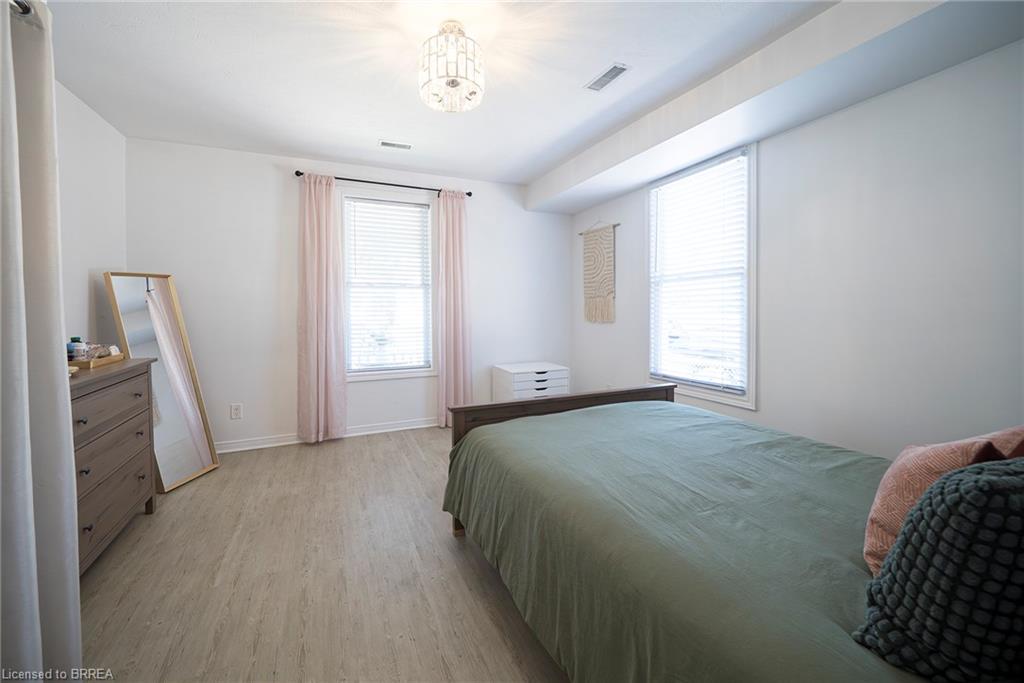 171 Drummond Street Property Photo 25