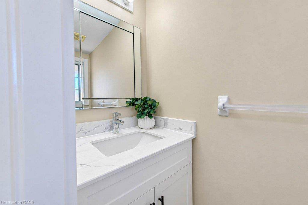 62 Chantilly Street Property Photo 6