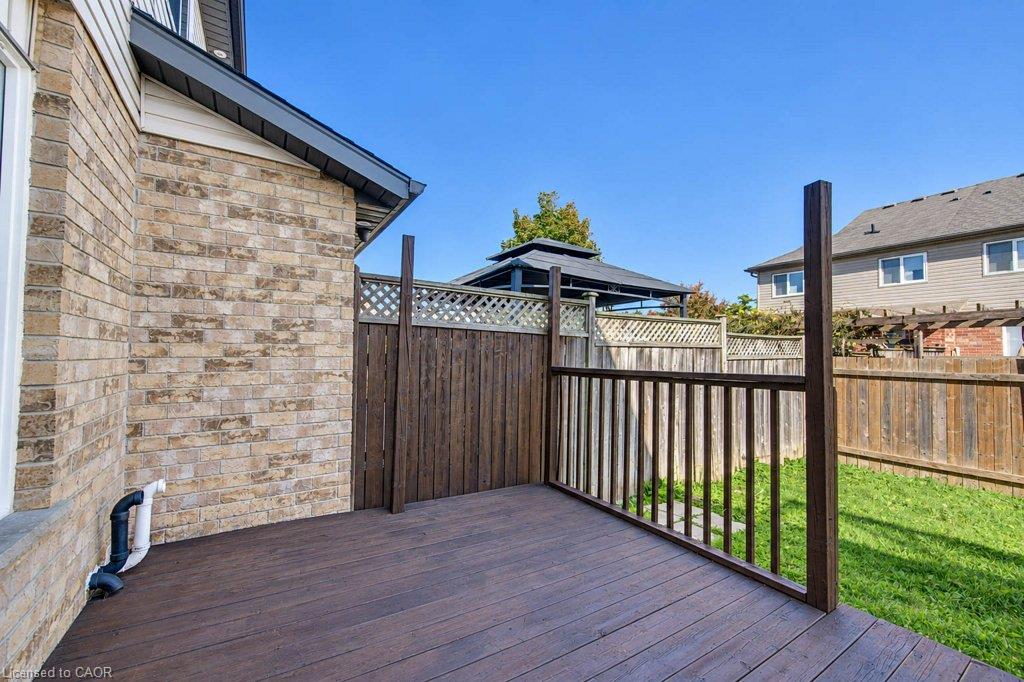 62 Chantilly Street Property Photo 38