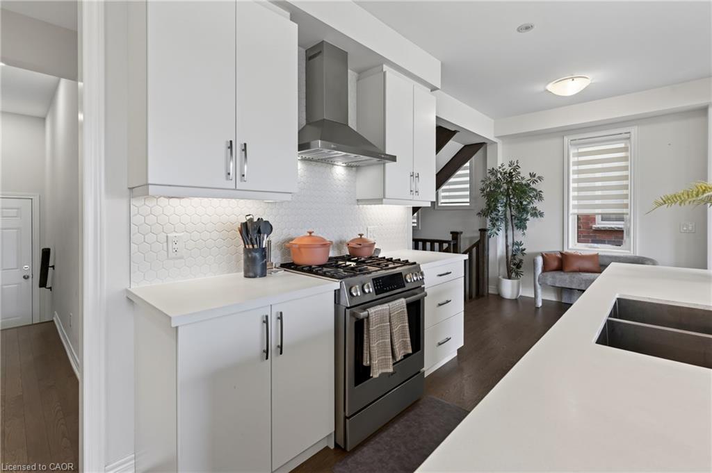 10 Reistwood Drive Property Photo 14