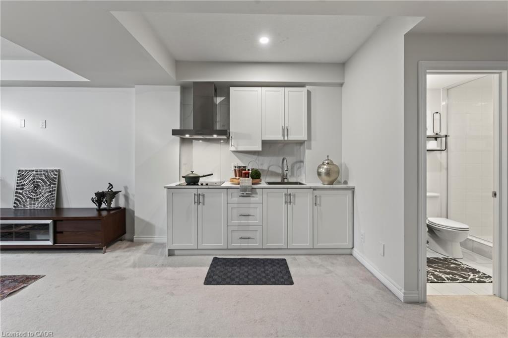 10 Reistwood Drive Property Photo 42