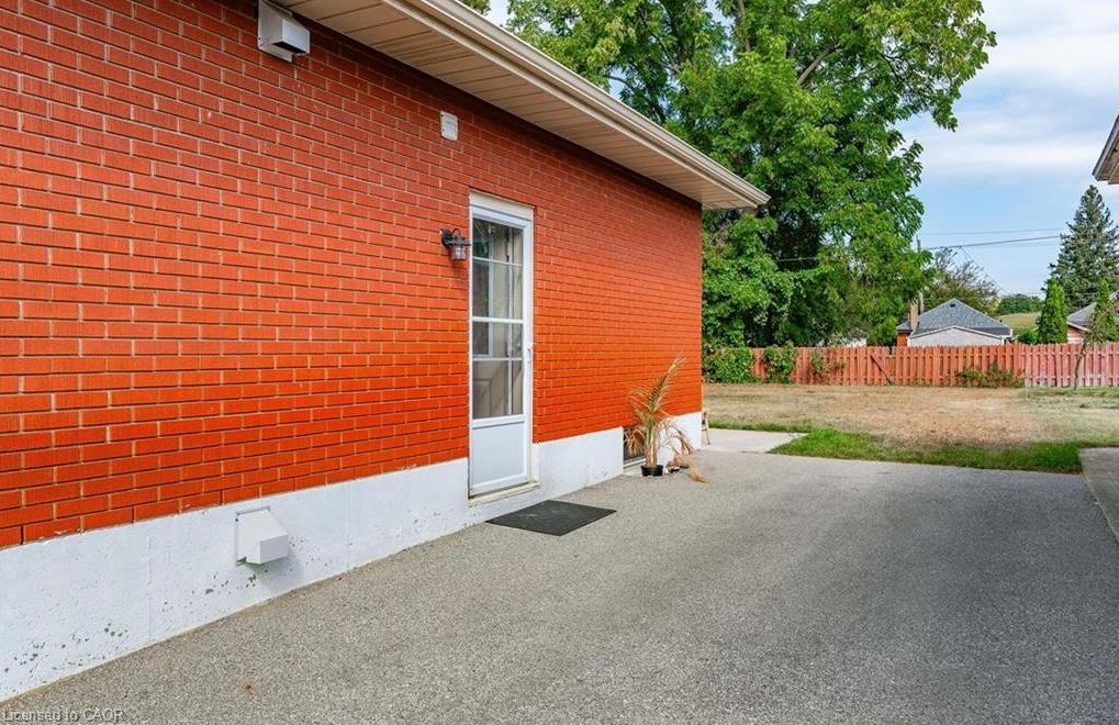 236 Bruce Street Property Photo 12