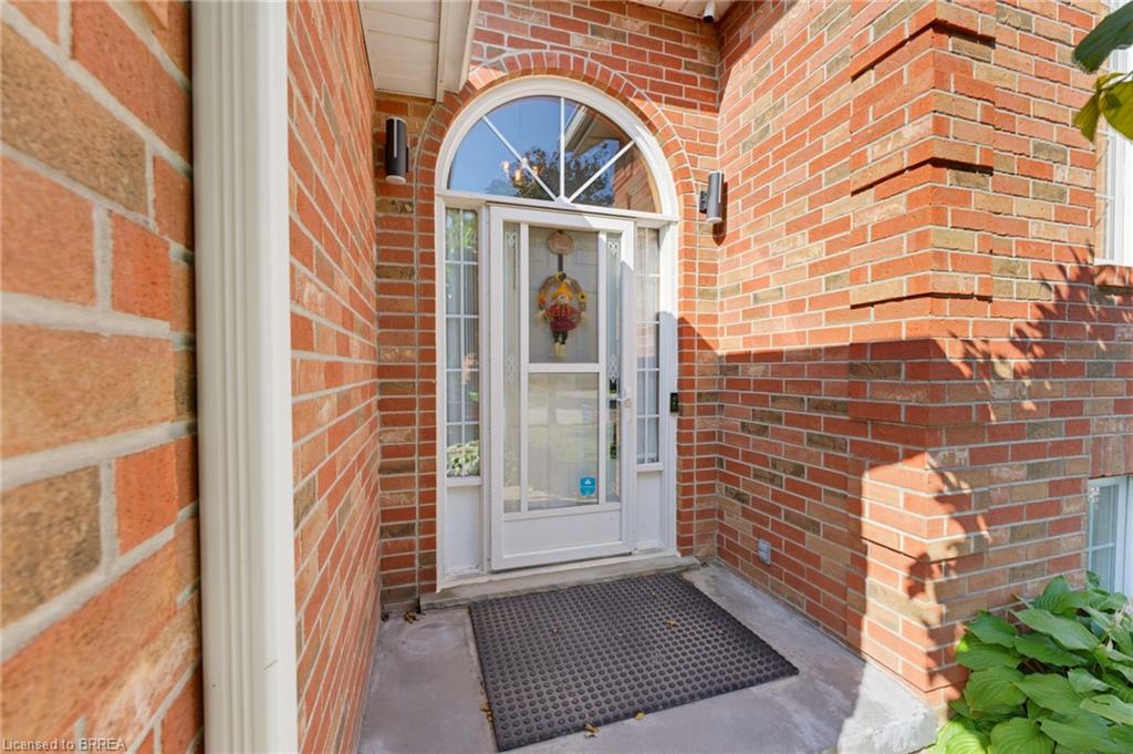 10 Noble Court Property Photo 4