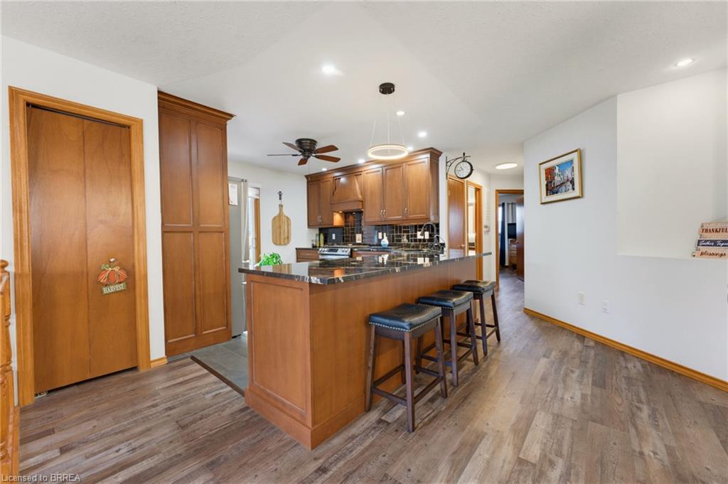 10 Noble Court Property Photo 9
