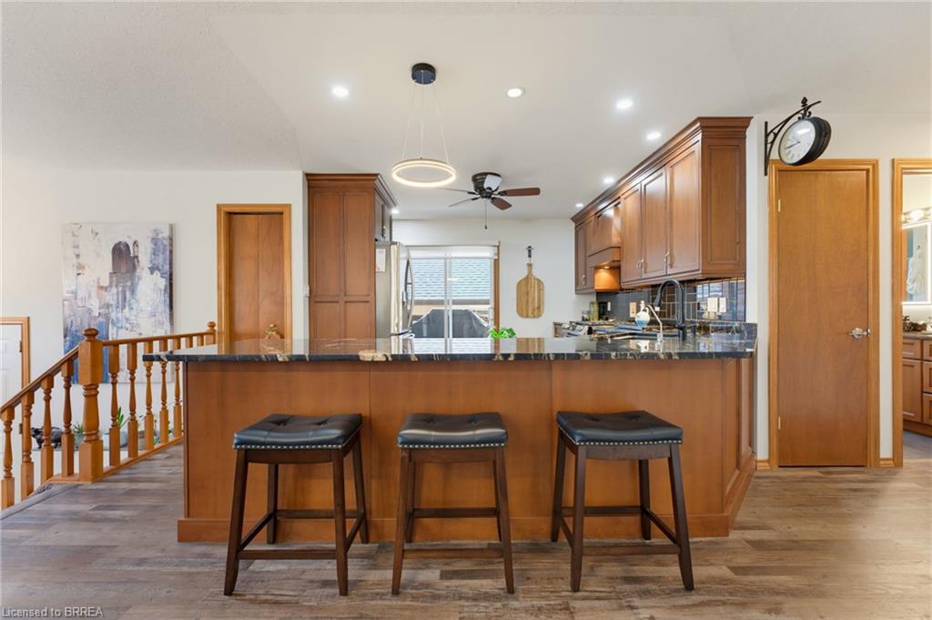 10 Noble Court Property Photo 10