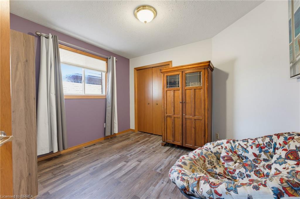 10 Noble Court Property Photo 16