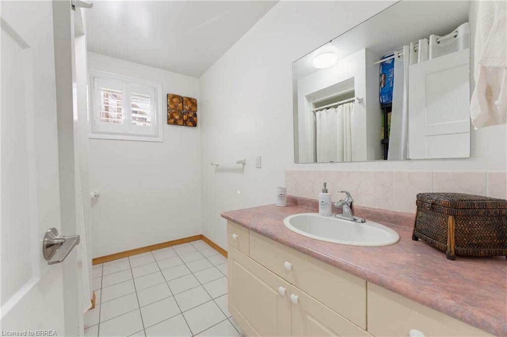10 Noble Court Property Photo 23