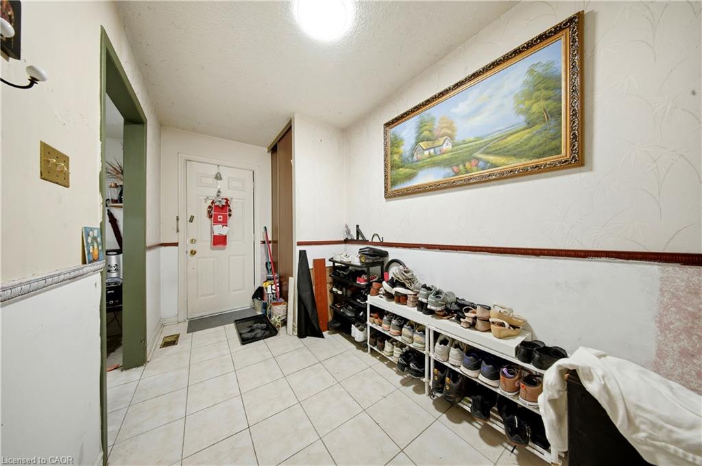 8-275 Manse Road Property Photo 4