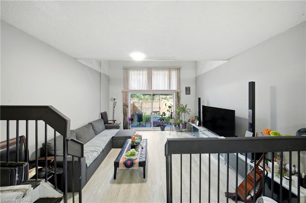 8-275 Manse Road Property Photo 10
