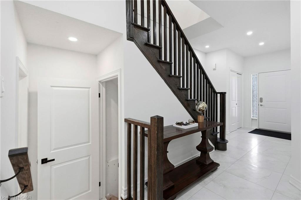 87 Rockledge Drive Property Photo 2