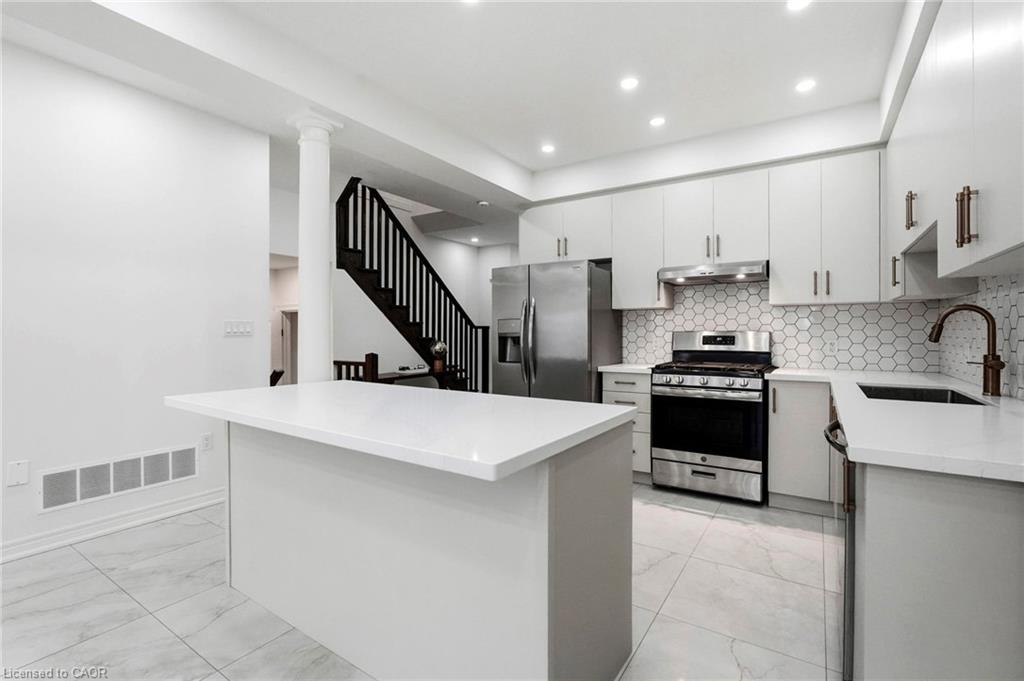 87 Rockledge Drive Property Photo 4