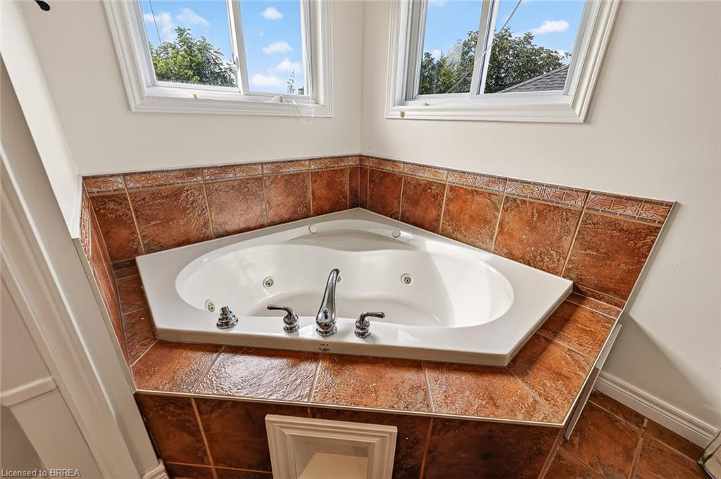 468 Lakeview Drive Property Photo 40