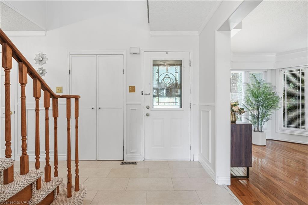 1058 Glenbrook Avenue Property Photo 4