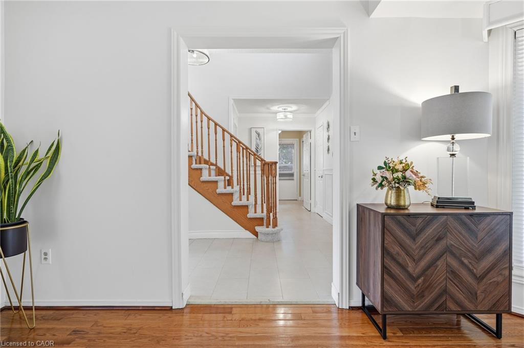 1058 Glenbrook Avenue Property Photo 15