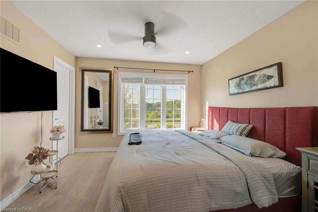 411 Hardwick Common Property Photo 24