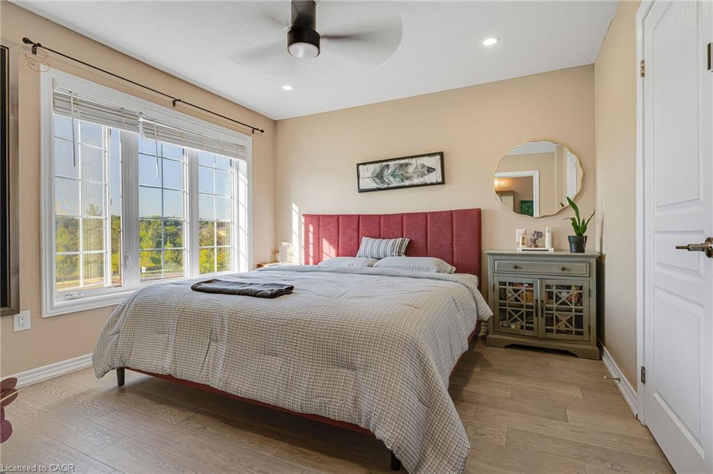 411 Hardwick Common Property Photo 25