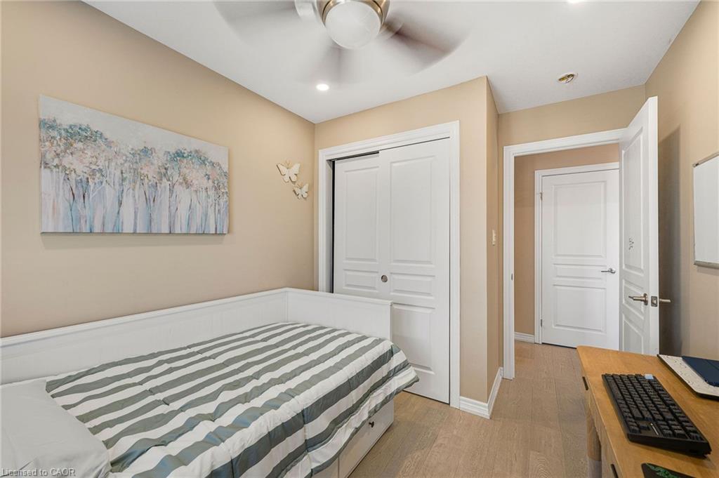 411 Hardwick Common Property Photo 31