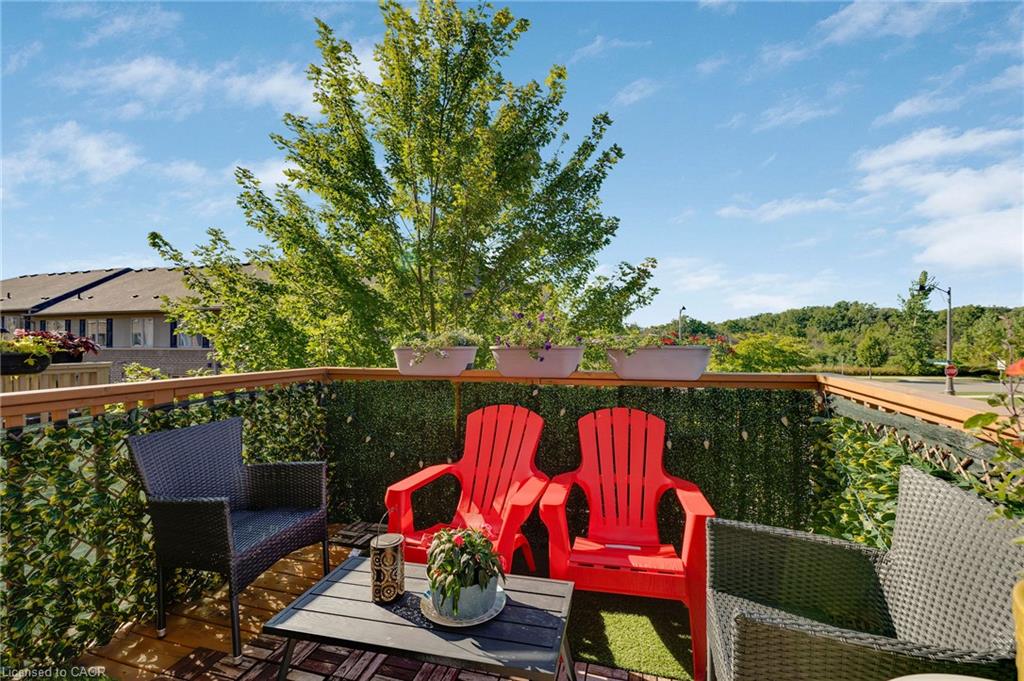 411 Hardwick Common Property Photo 34