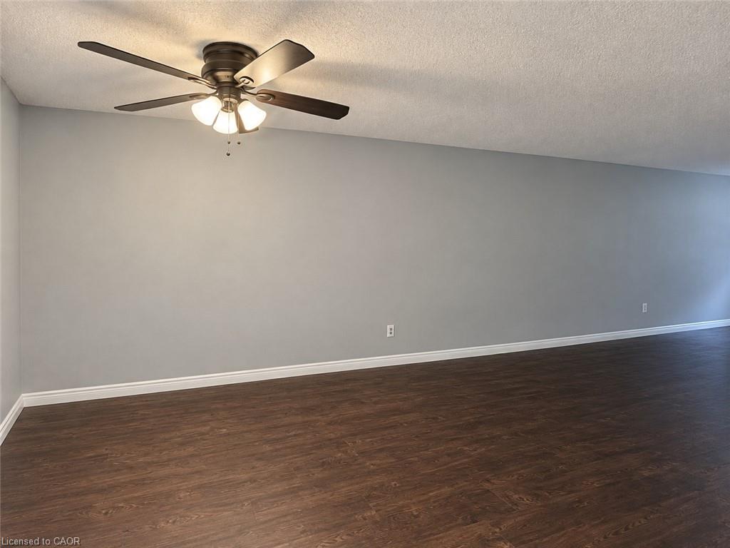 302-55 Green Valley Drive Property Photo 14