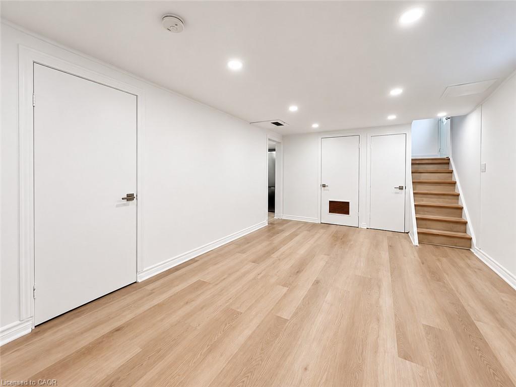 20 Silvercrest Avenue Property Photo 7