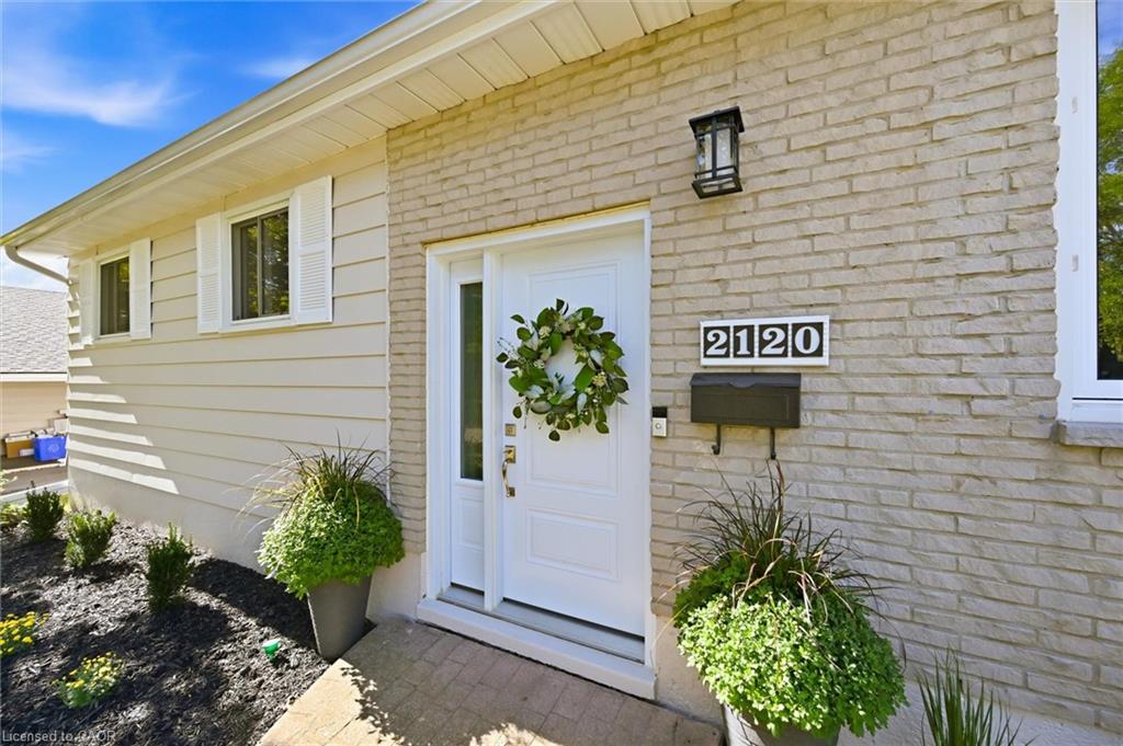 2120 Cavendish Drive Property Photo 4