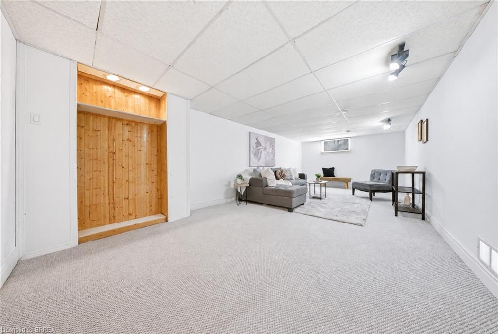 16 Burwell Street Property Photo 22