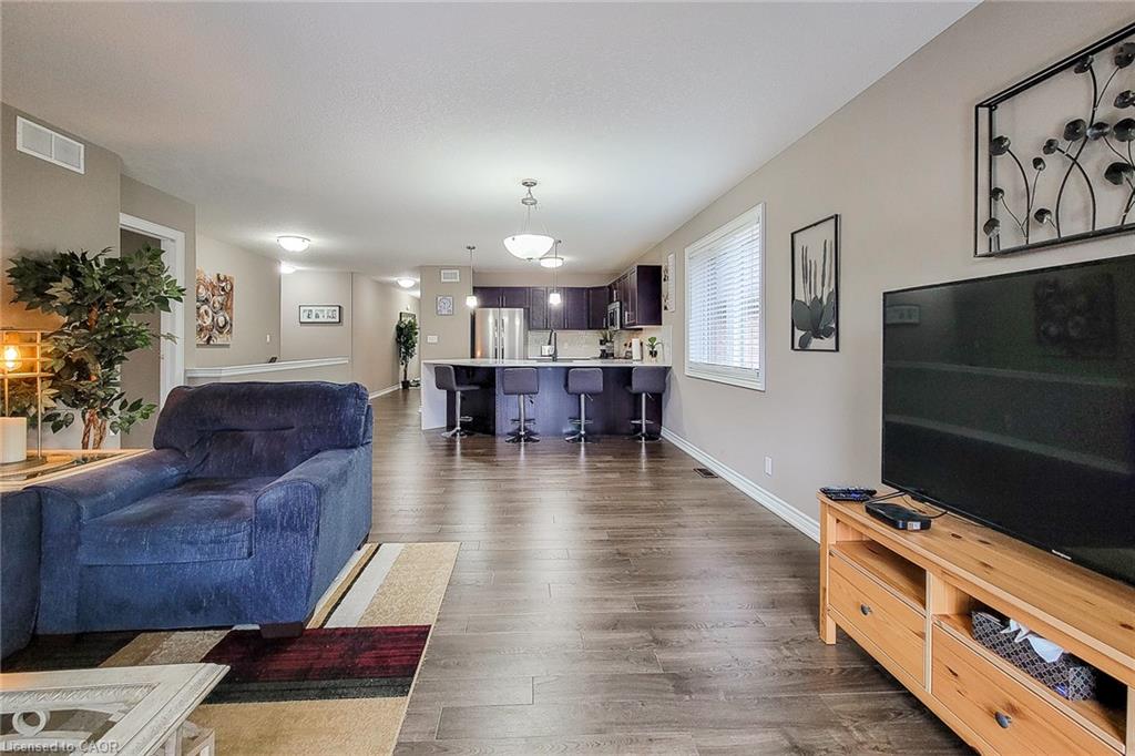 80 Willowdale Crescent Property Photo 17