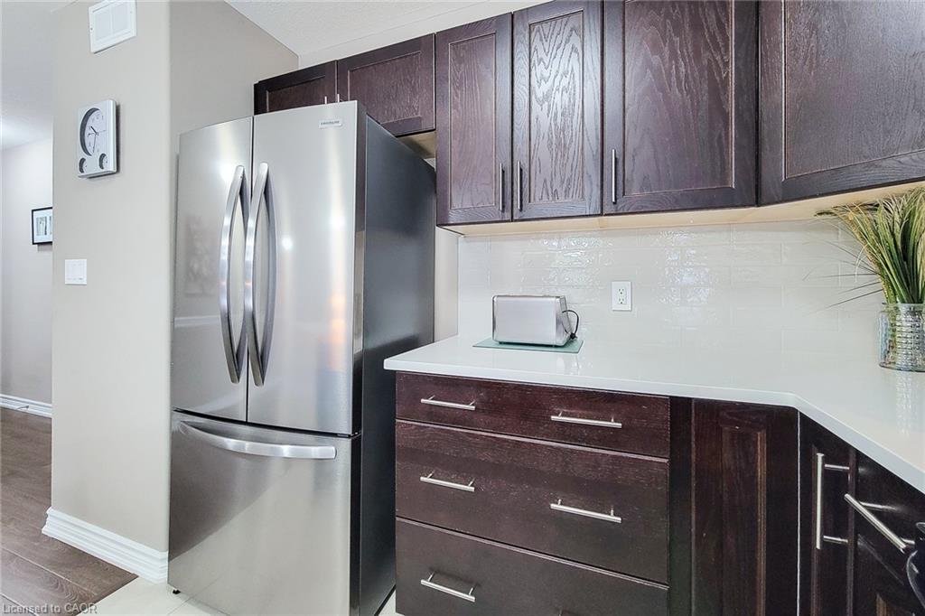 80 Willowdale Crescent Property Photo 23