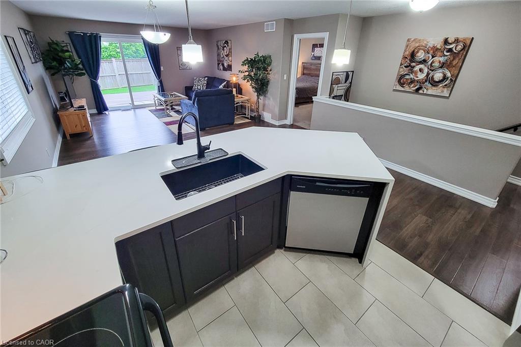 80 Willowdale Crescent Property Photo 24