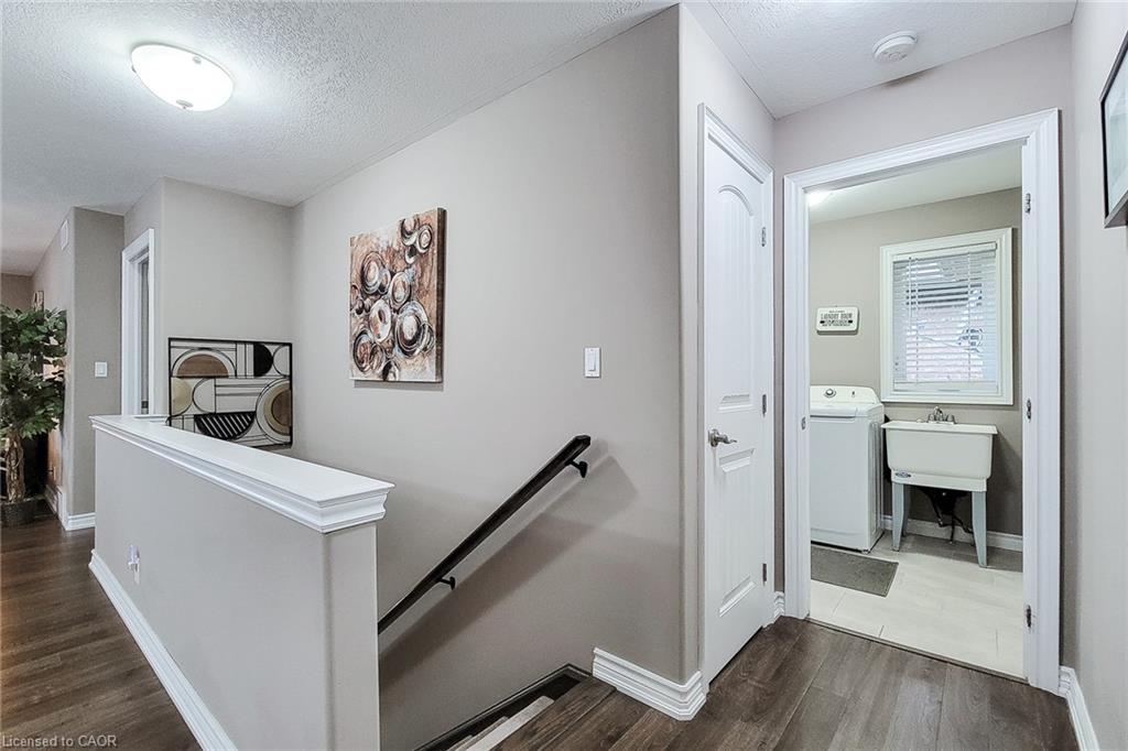 80 Willowdale Crescent Property Photo 32