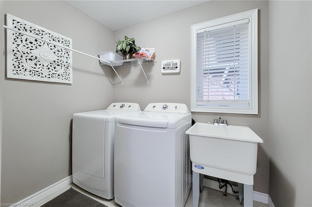80 Willowdale Crescent Property Photo 33