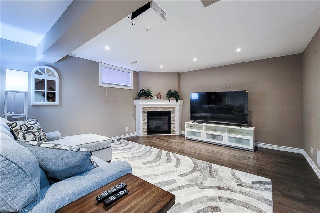 80 Willowdale Crescent Property Photo 38