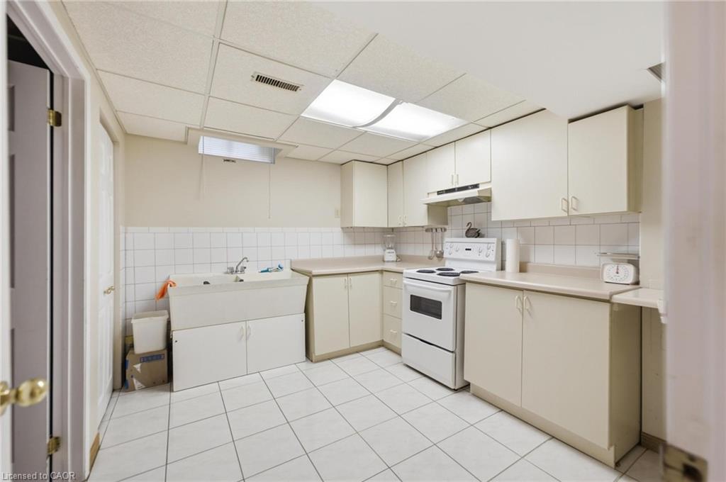 11 Gabriele Court Property Photo 32
