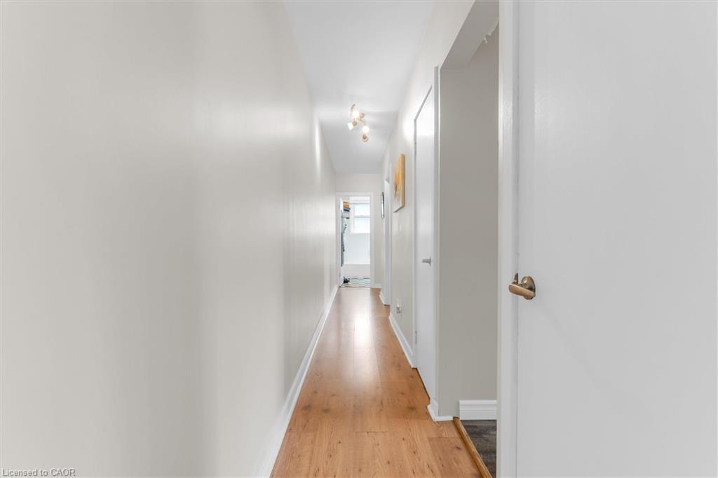 14-4 Robinson Street Property Photo 6