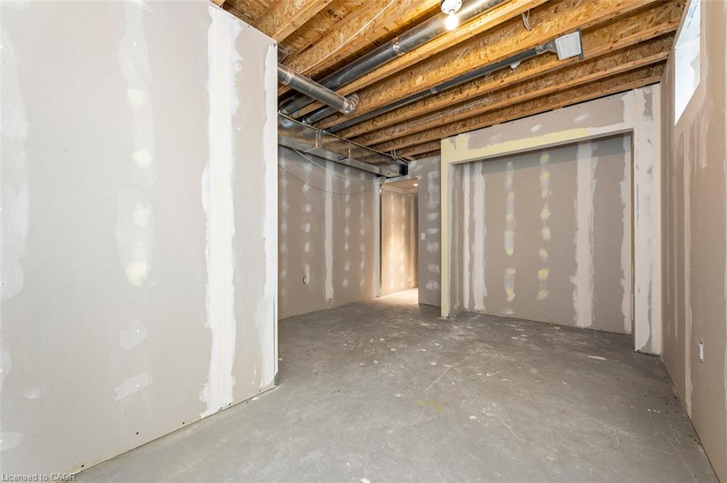 37 Middleton Avenue Property Photo 31
