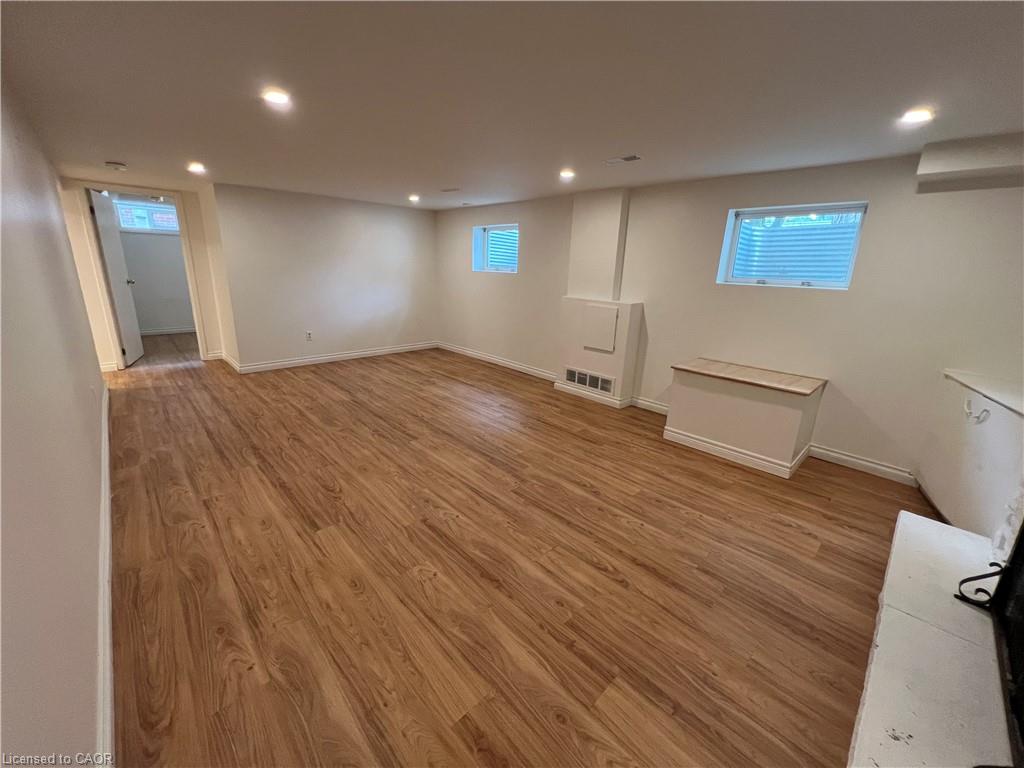 9 Collingwood Street Property Photo 5