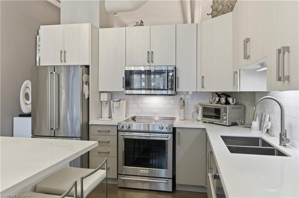 66 Bay Street S Property Photo 15