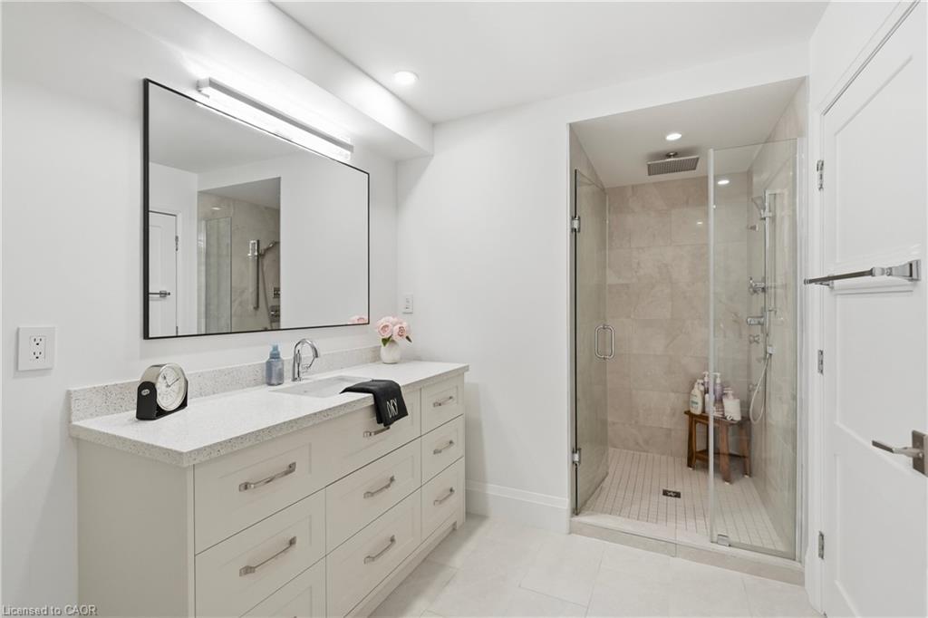 116-397 King Street W Property Photo 21