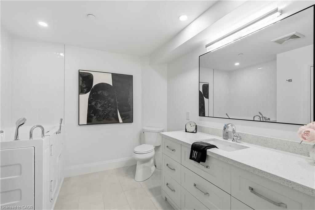116-397 King Street W Property Photo 22
