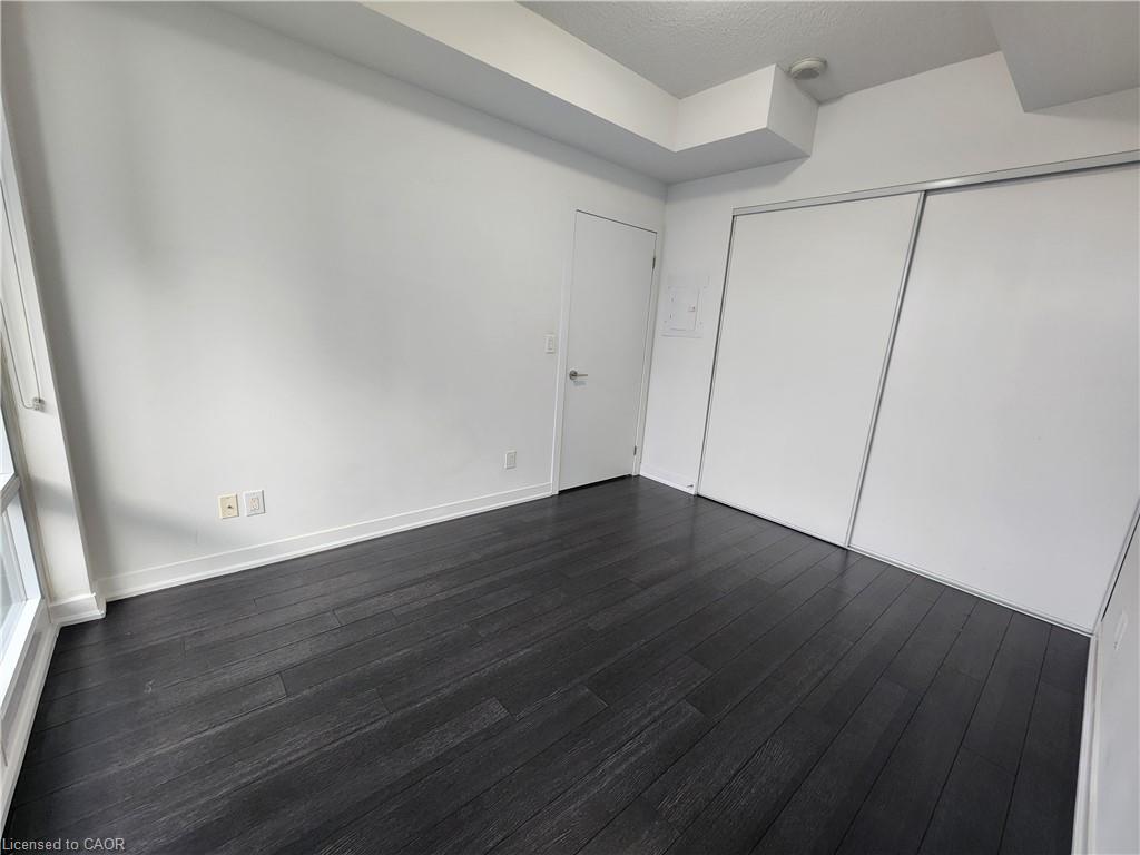 811-85 Duke Street W Property Photo 5