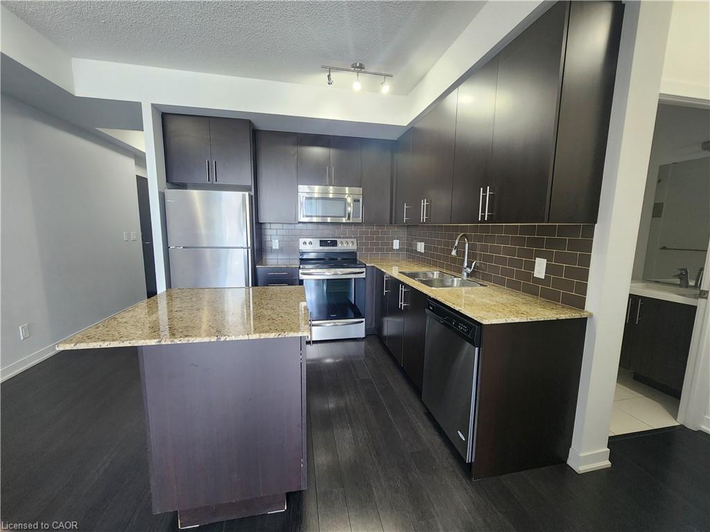 811-85 Duke Street W Property Photo 16