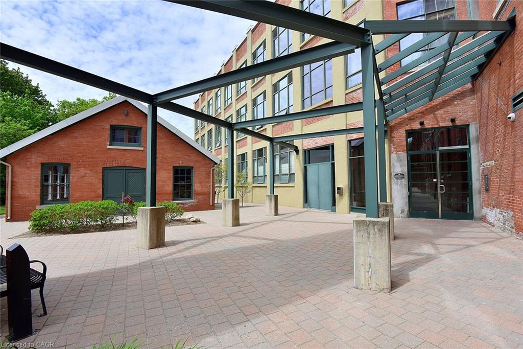310-26 Ontario Street Property Photo 5