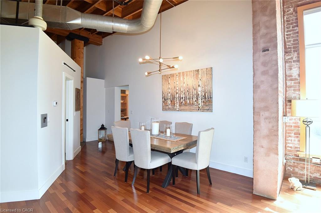 310-26 Ontario Street Property Photo 12