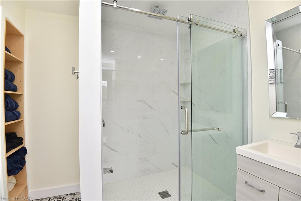 310-26 Ontario Street Property Photo 21