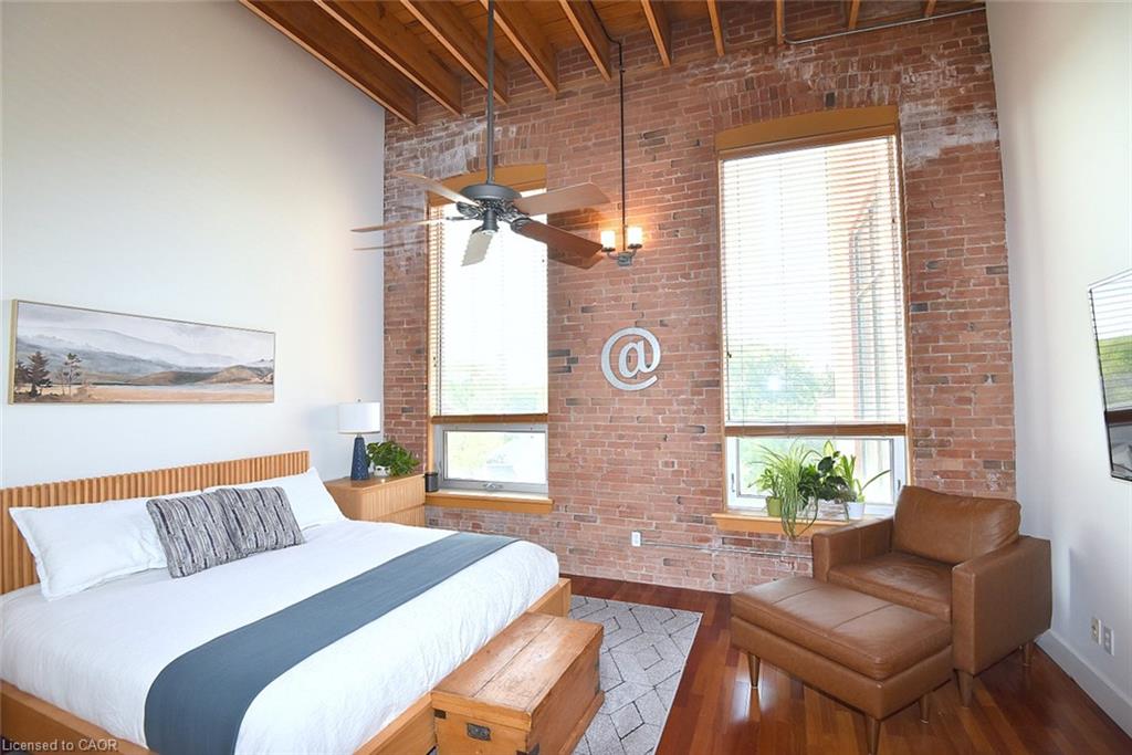 310-26 Ontario Street Property Photo 23